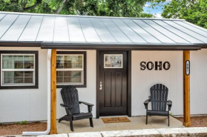 Poplar Place Soho with Hot Tub - 6 Blks to Main St